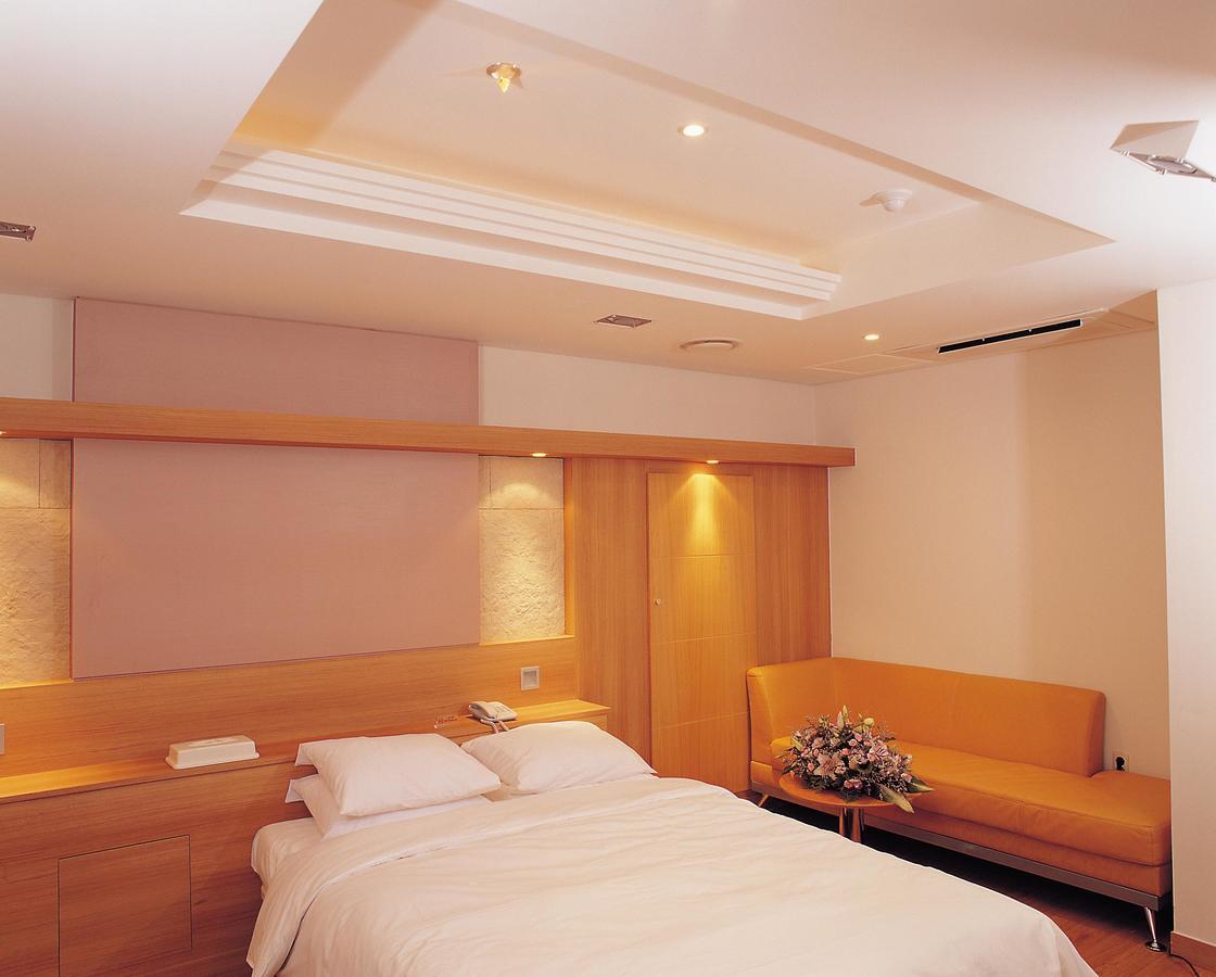 Joa Hotel Cheongju Bagian luar foto